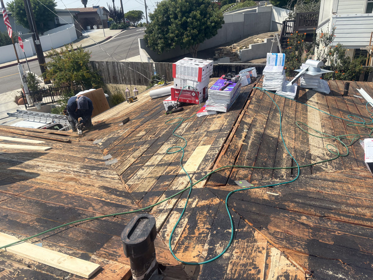 0007-residential-roofing-ChandlersRoofing-Gardena-CA.jpeg